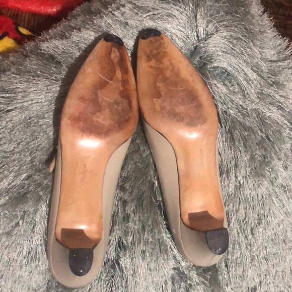 Authentic Salvatore Ferragamo Women's Ivory Leather Shoes Sz 7.5 AAAA - Picture 5 of 8